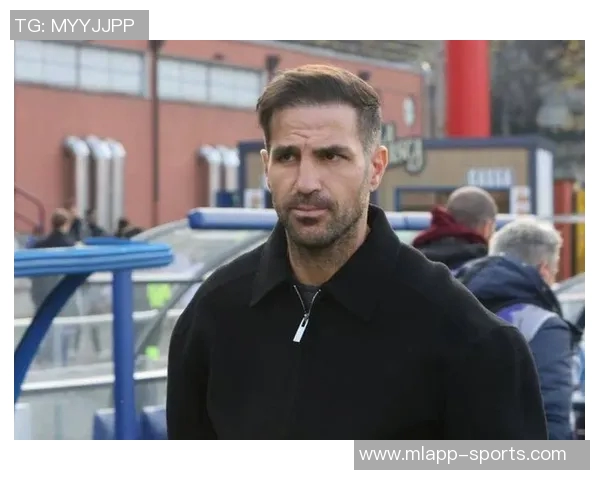 莫拉塔主动犯规染黄示意换人两次错失良机引发争议